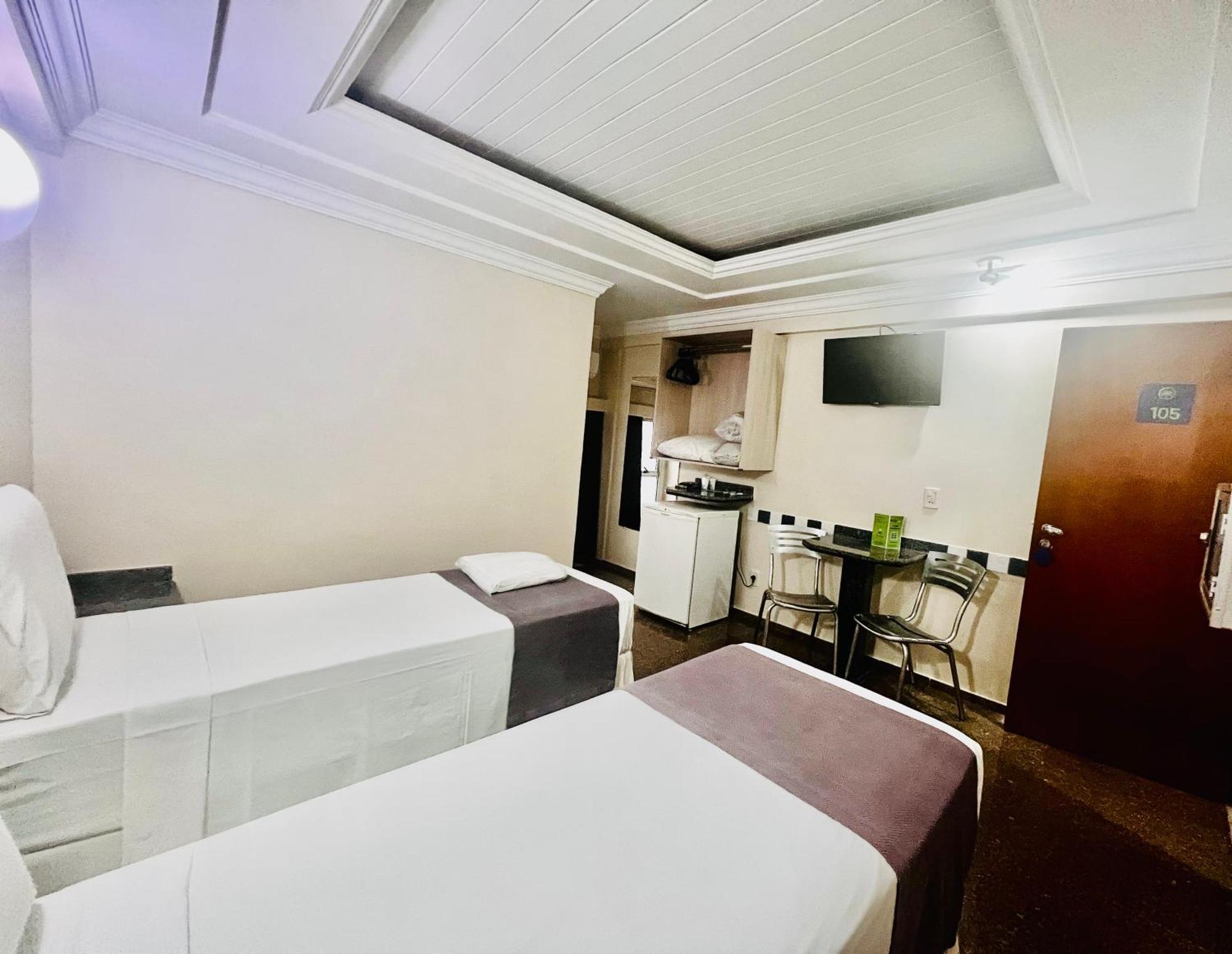 Hotel Buriti Stop (Adults Only) Goiânia Exterior photo