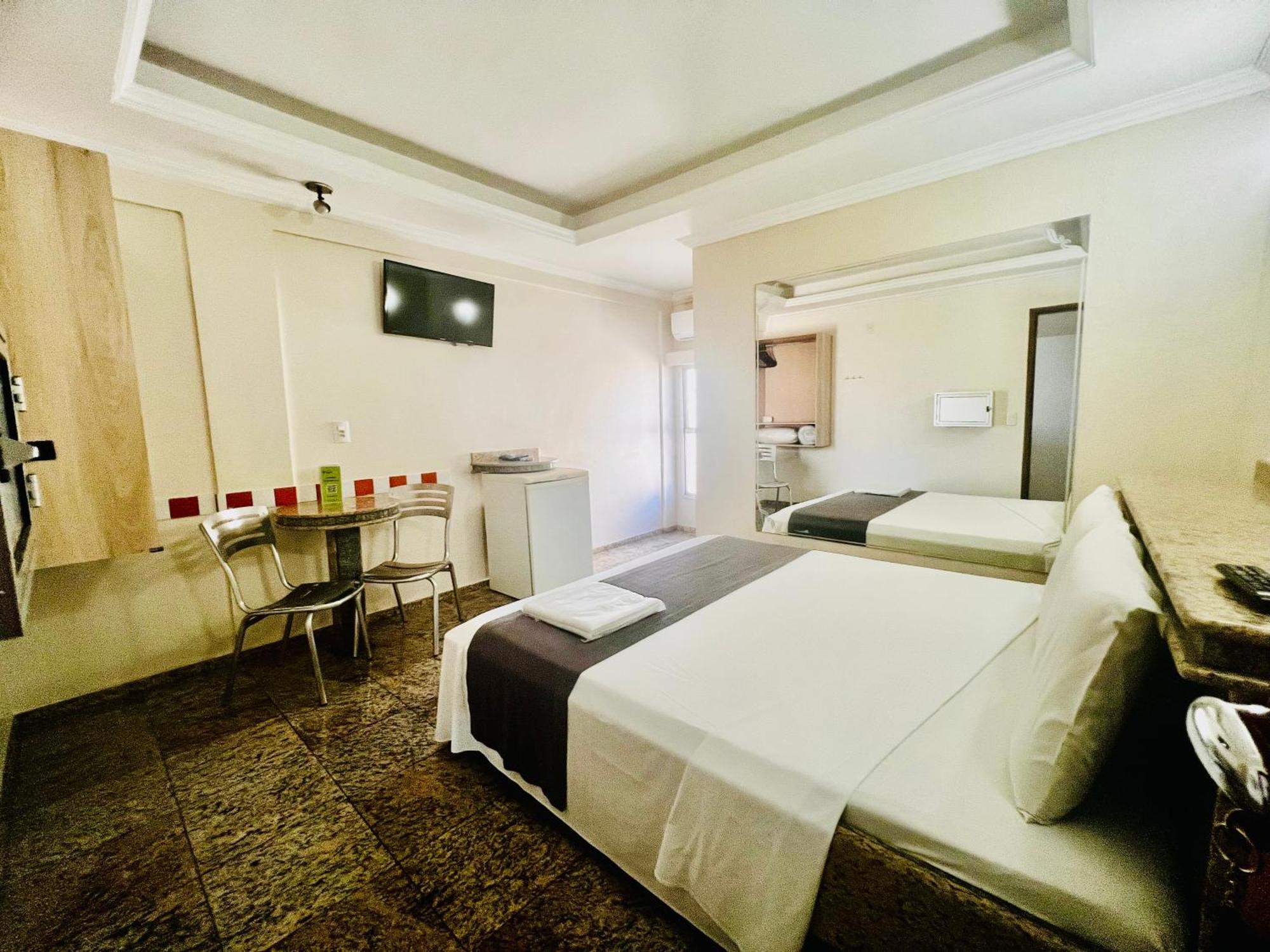 Hotel Buriti Stop (Adults Only) Goiânia Exterior photo